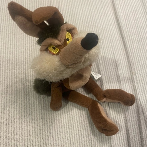 Warner Bros. Wylie Coyote - Picture 7 of 8